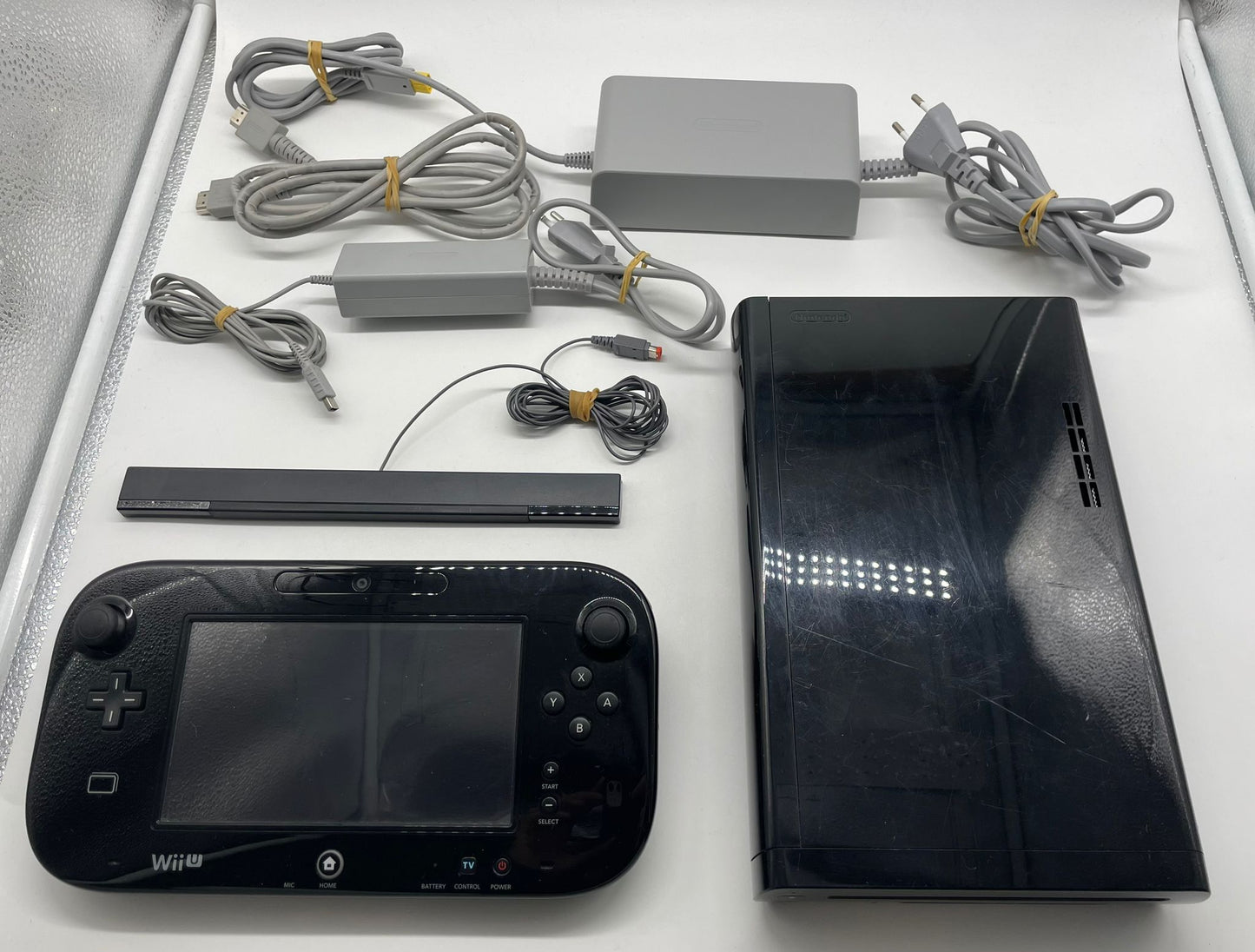 Nintendo Wii U Konsole - Schwarz 32 GB