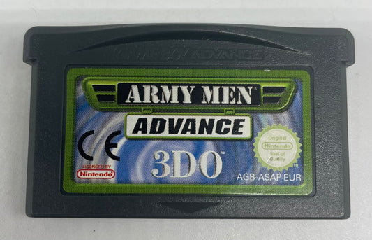 Les hommes de l'armée avancent GBA