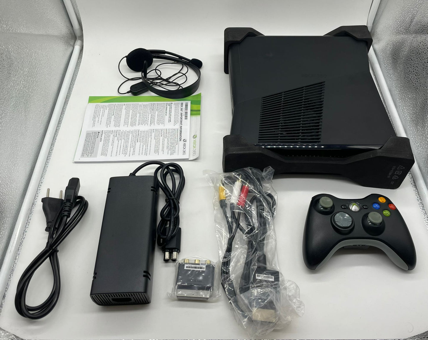 Xbox 360 - Konsole Slim 250GB mattschwarz mit OVP