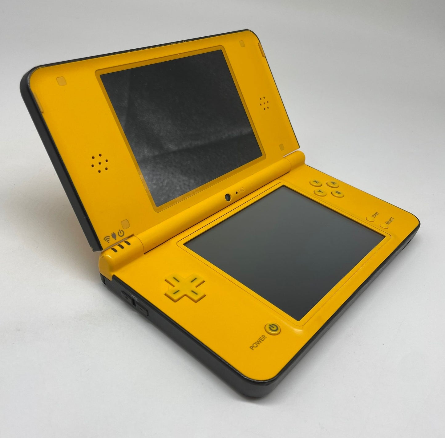 Nintendo DSi XL Gelb